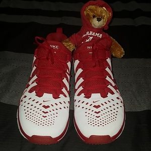 **SOLD** NIKE FREE TRAINER 5.0 TB w/ Alabama bear
